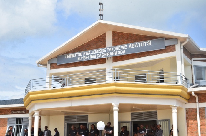 Urwibutso rwa Jenoside yakorewe Abatutsi rwa Gashirabwoba rwuzuye runashyingurwamo