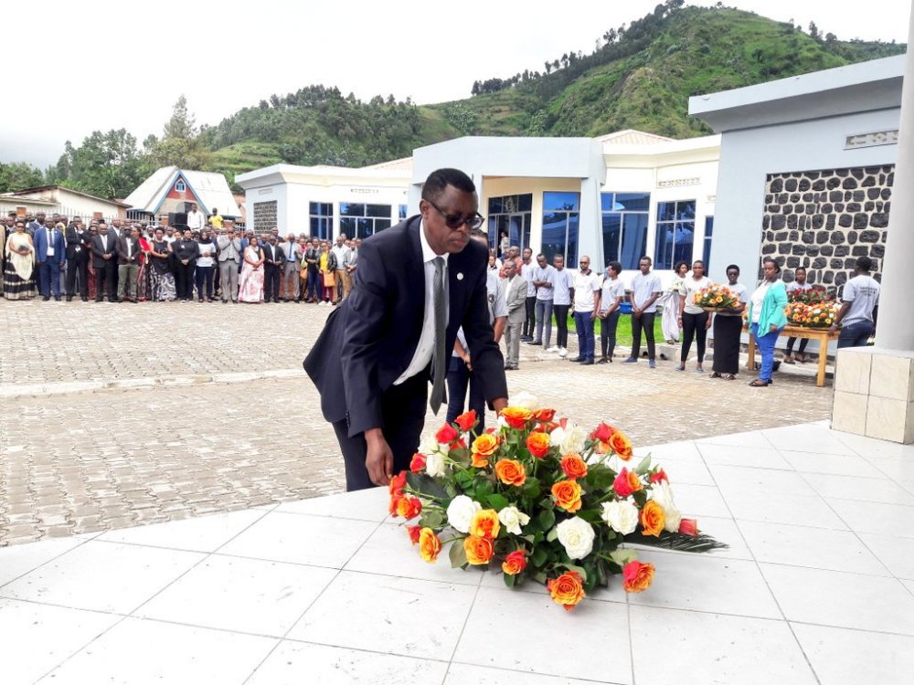 Urwibutso rugizwe n'ahazashyirwa amateka n'ahashyinguye imibiri