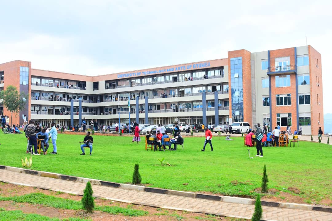 Kaminuza y'Ikoranabuhanga n'ubugeni ya Byumba (UTAB)