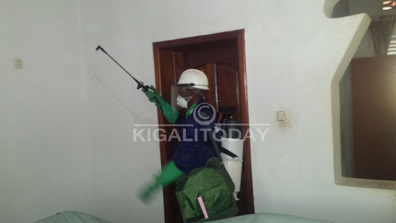 Marariya iri kugana mu marembera kubera gutera imiti yica imibu mu mazu