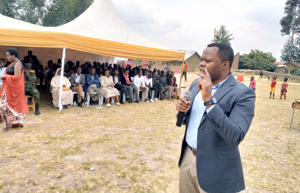 Minisitiri Dr Utumatwishima yabagaragarije ko ahatari ubumwe, n