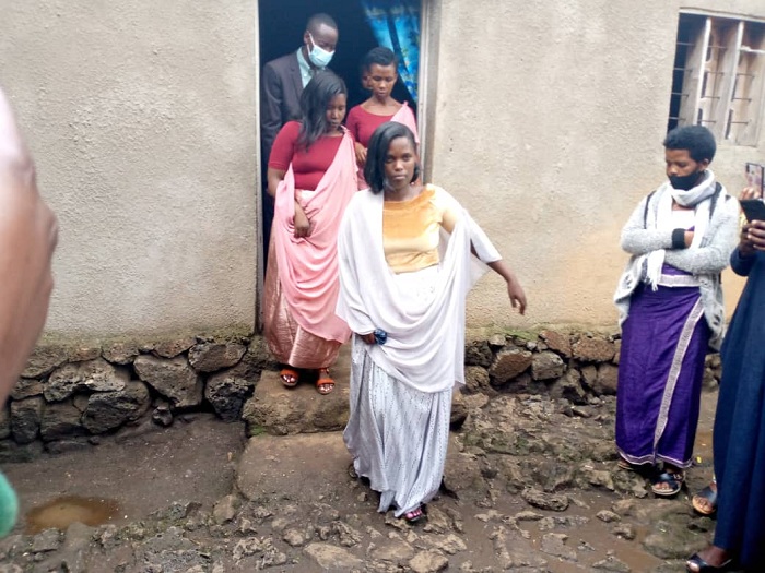 Uwamahoro agiye kwakira ababyeyi be