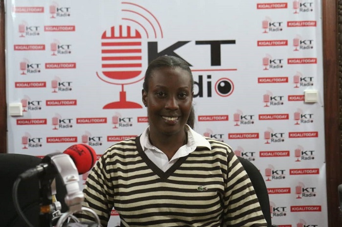 Uwamahoro Kathia yesheje agahigo mu gukina cricket amasaha 26