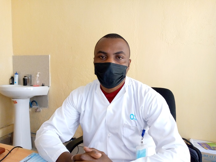 Dr Uwimana Jean Bosco uyobora Proomnibus Clinic 