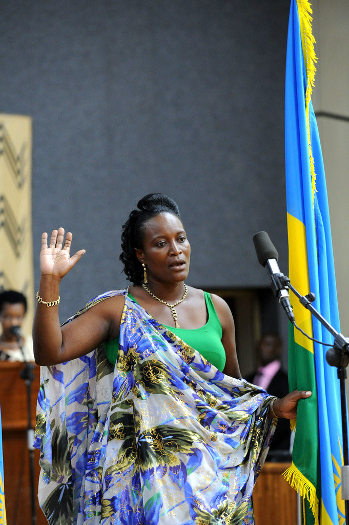 Madamu Consolée Uwimana yagizwe Minisitiri w'Uburinganire n'Iterambere ry'Umuryango, asimbuye Dr Uwamariya Valentine