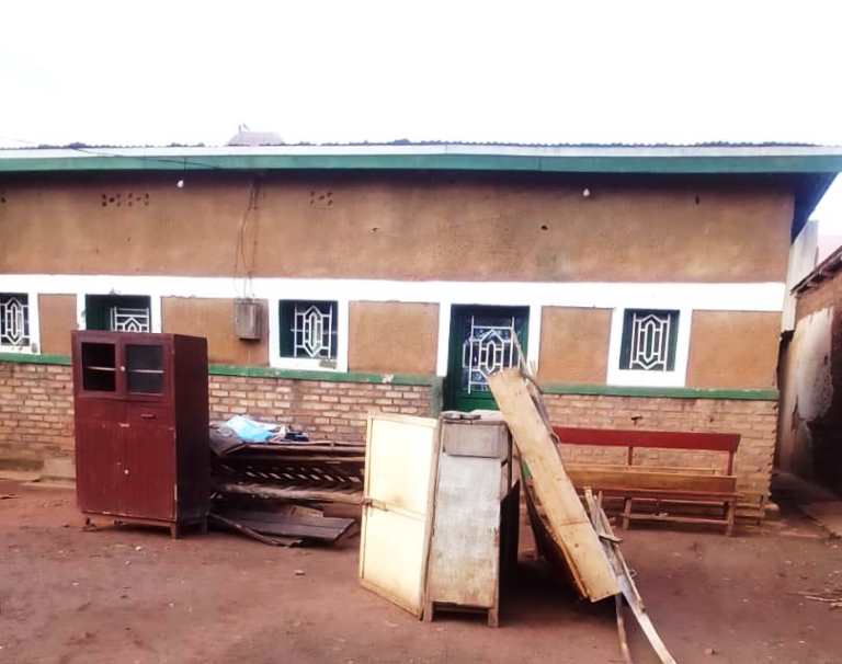 Uwineza yasanze ibye byose byasohowe mu nzu