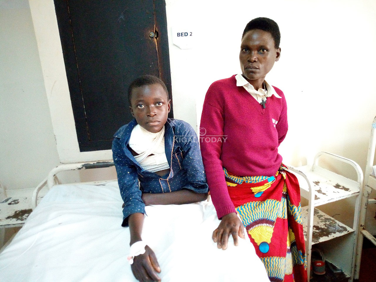 Uyu mwana wabazwe ikibyimba ngo yizeye gukira.