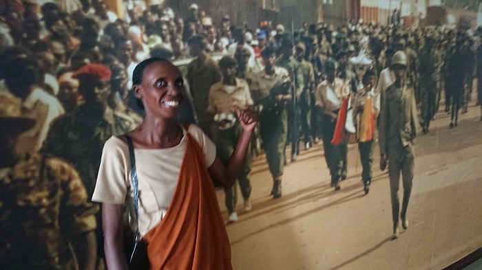 Uyu mubyeyi yashimishijwe no kwibona ku ifoto yafashwe urugamba rukirangira