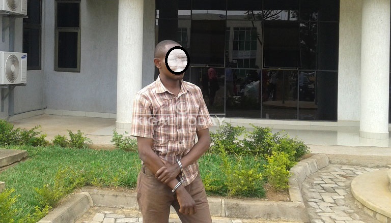 Uyu mugabo ngo yaguraga inzitiramubu i Muhanga akazigurisha n'abageni