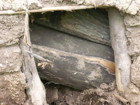 Umwobo abagizi ba nabi banyuzemo bajya kwiba ihene za Uzabakiriho