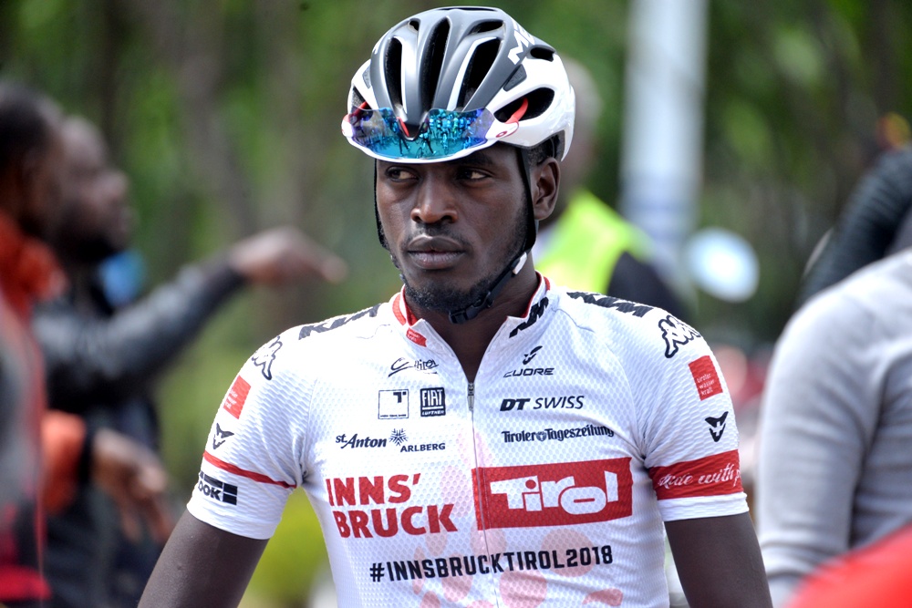 Valens Ndayisenga nawe akinira indi kipe itari iy'u Rwanda ariko na we arimo kwitwara neza