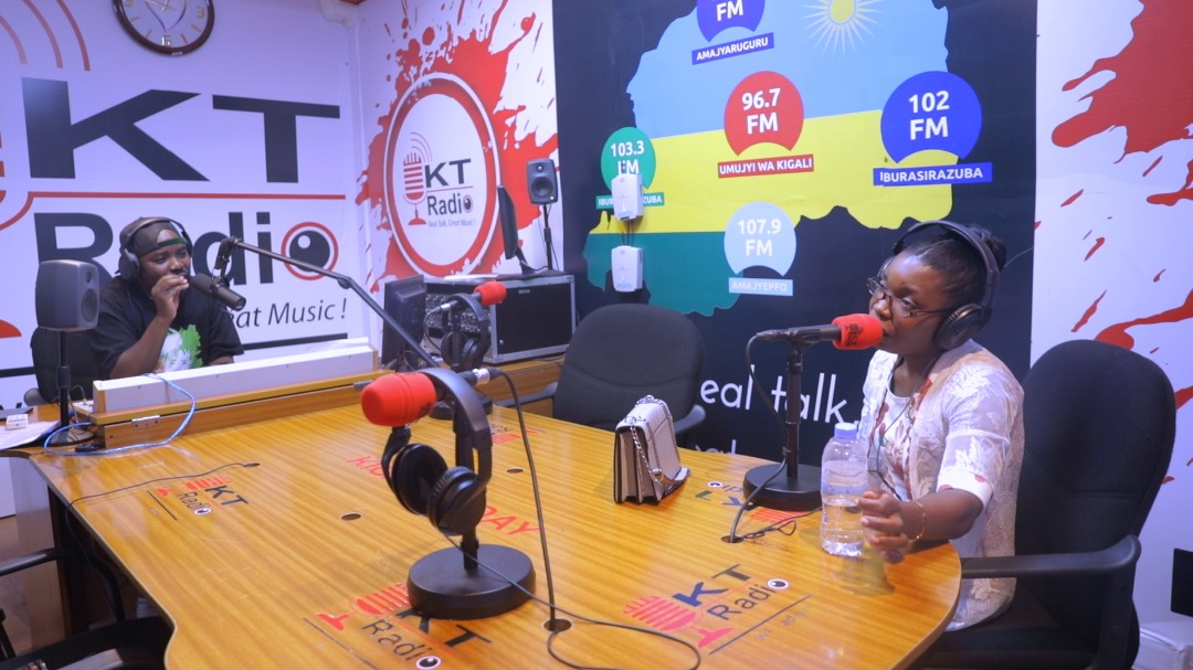 Nyiransengiyumva Valentine yari mu kiganiro kuri KT Radio hamwe na MC Tino