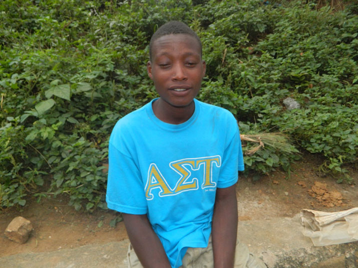 Kwihangana Viateur, arashakisha iwabo yavuye afite imyaka 7.