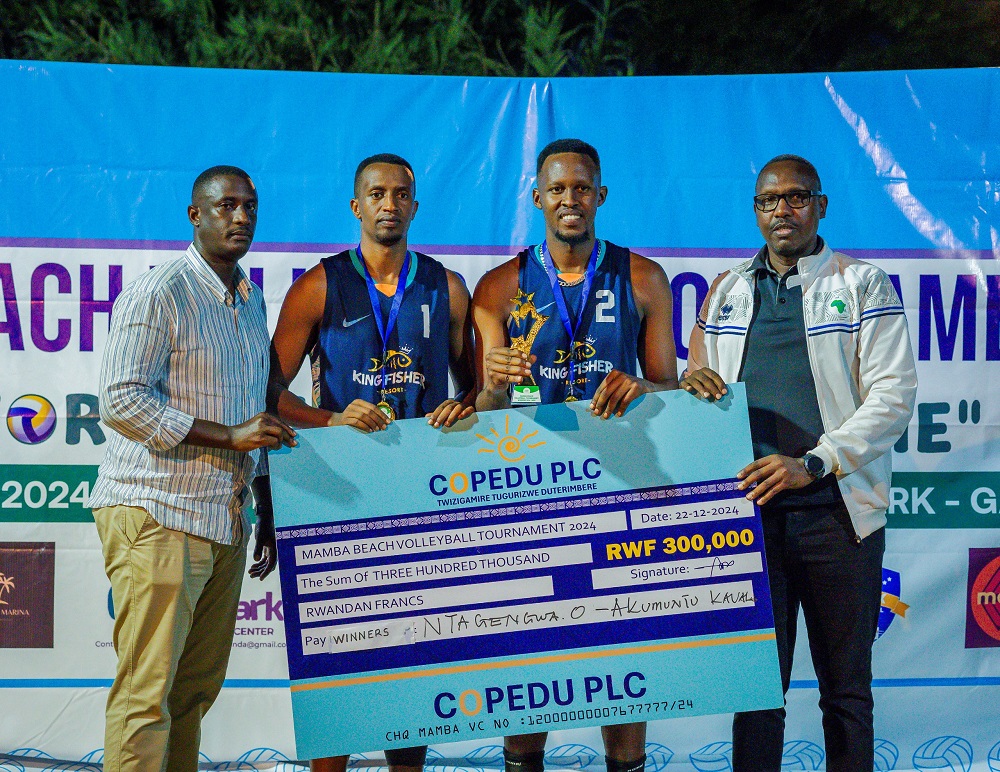 Akumuntu Kavalo Patrick na Ntagengwa Olivier begukanye igikombe mu bagabo babigize umwuga