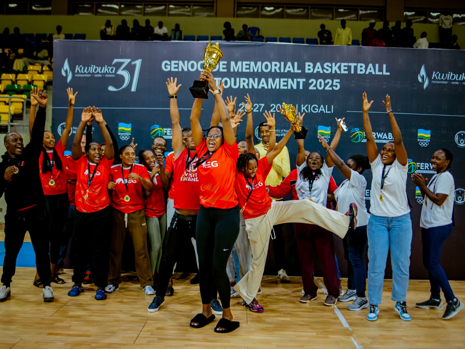 REG WBBC yegukanye igikombe mu cyiciro cy'abagore ihigitse Dolphines yo muri Uganda