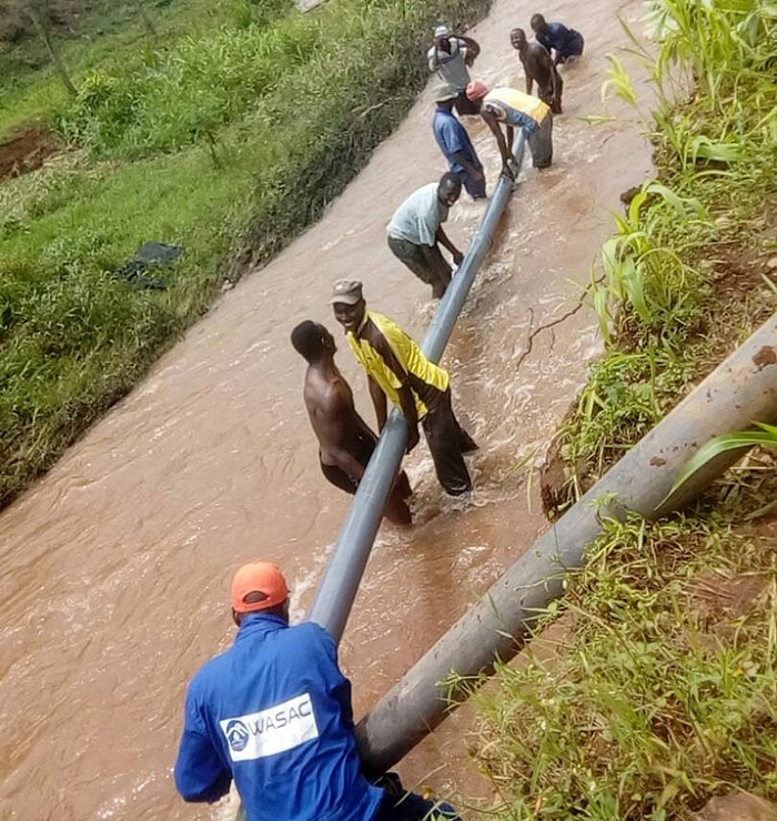 Kwangirika kw'imiyoboro y'amazi biri mu bituma abaturage batabona amazi