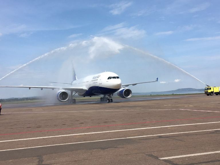 Ivuye mu Kirere igeze hasi