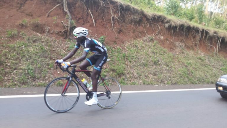 Nsengimana Jean Bosco ari imbere yanikiye abandi