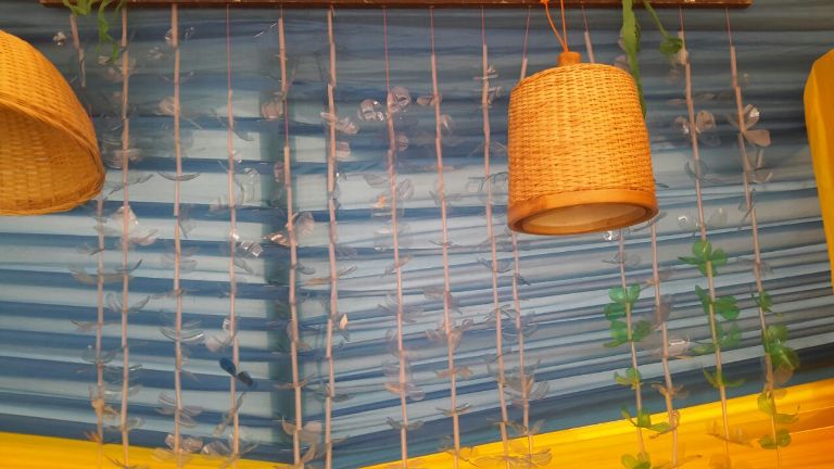 Ayo ni amarido akozwe mu macupa aba yashizemo amazi yifashishwa ahantu hatandukanye nko mu maresitora 