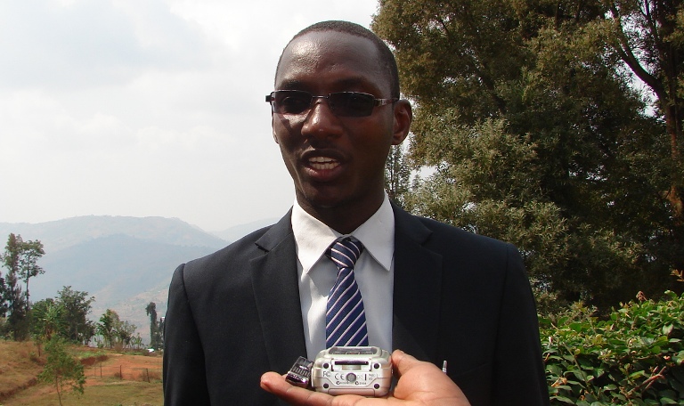 Kayiranga Emmanuel Umuyobozi w'Akarere ka Rulindo avuga ko uwo mubyeyi ashakirwa ubufasha ku buryo bwihuse