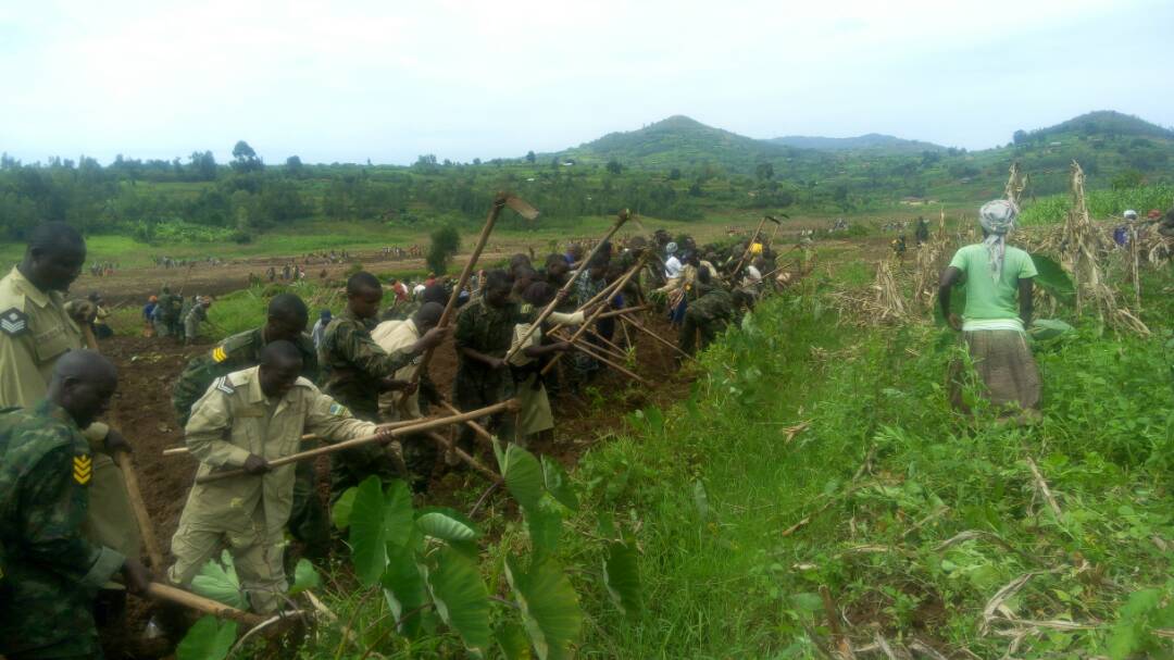 Ingabo zafatanyije n