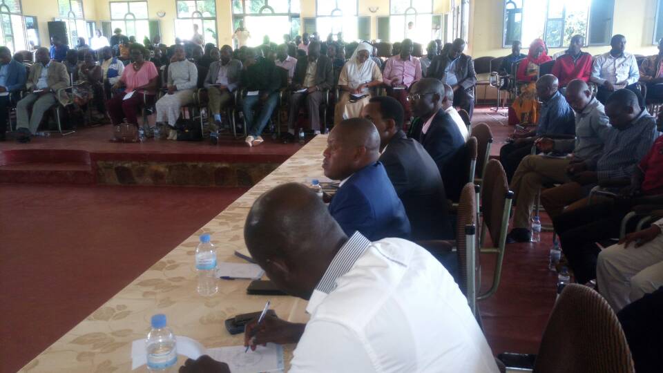 Bamwe mu bacuruzi bari bitabiriye iyi nama