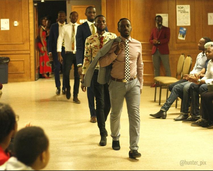 Bamurika karuvati z'abagabo 