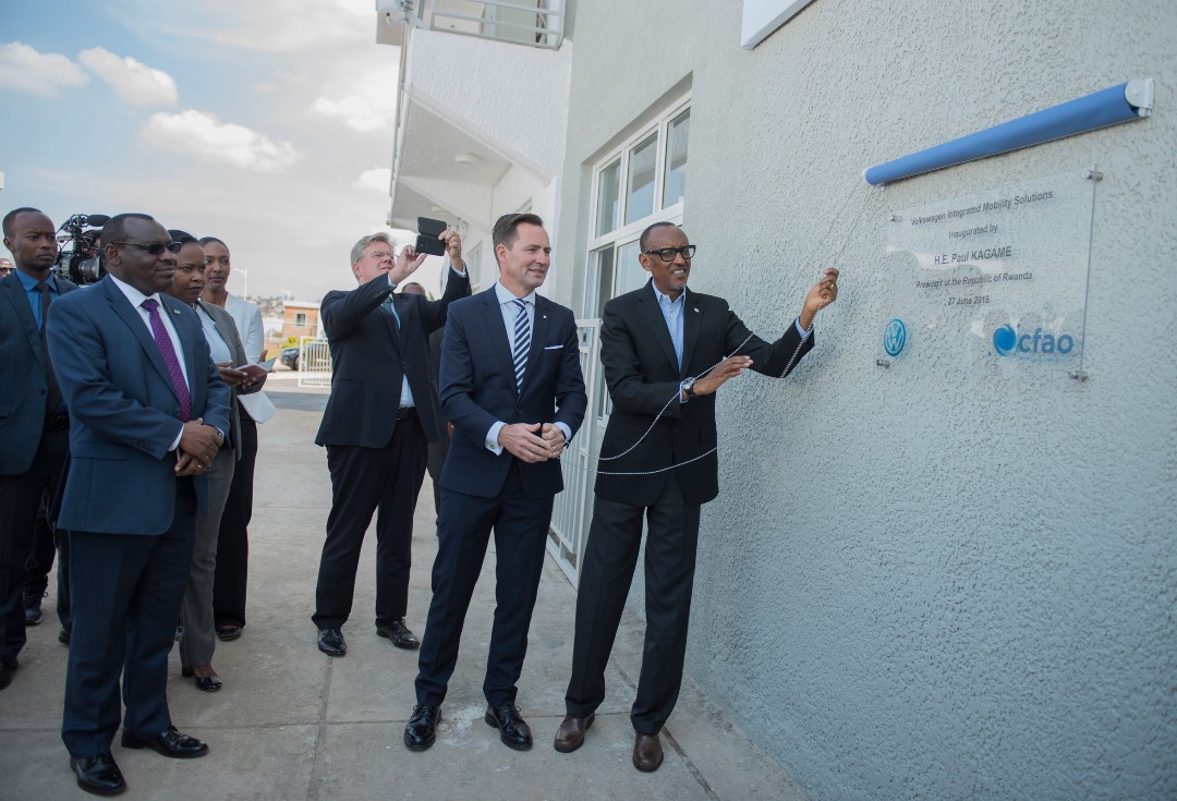 Perezida Kagame afungura ku mugaragaro uruganda rwa VW mu Rwanda