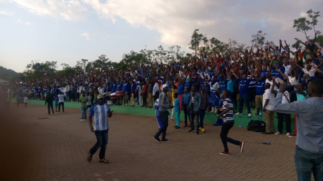 Abafana bongeye kugaruka ku kibuga nyuma y'igihe basa n'abivumbuye