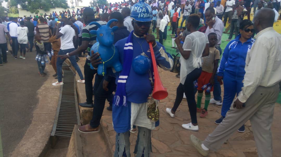 Uyu yashakiraga Rayons amahirwe 