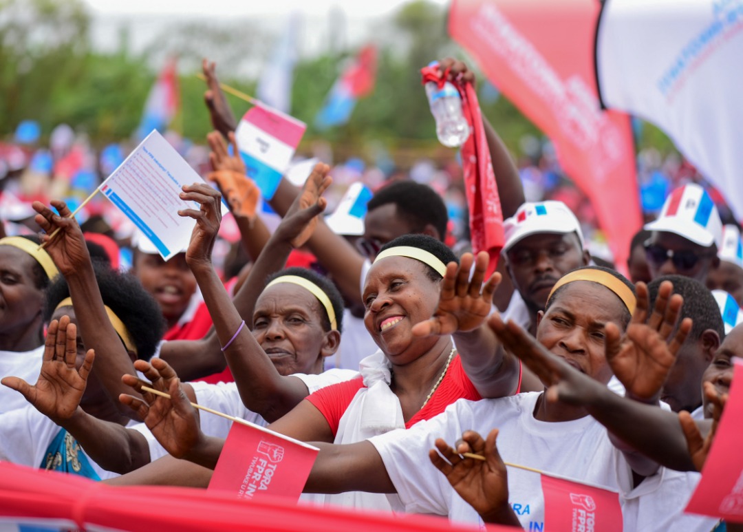 Abagore bishimiye ko FPR yabateje imbere