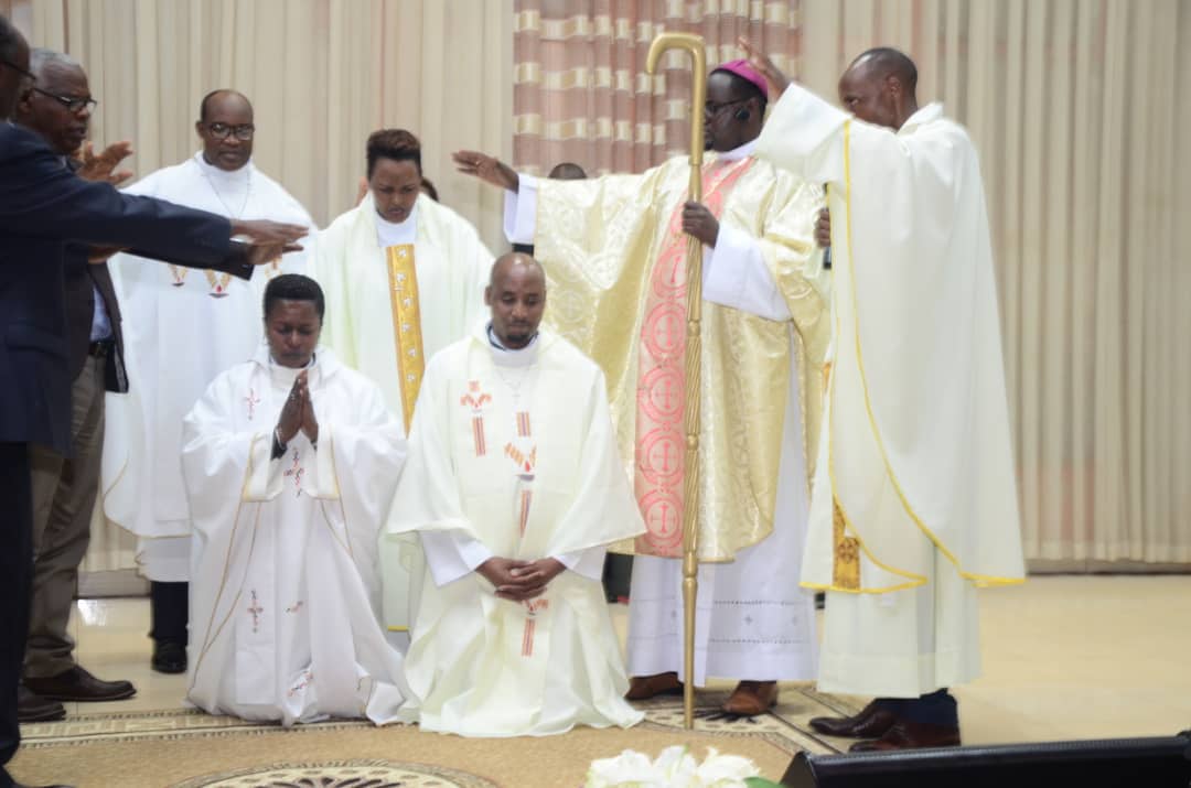 Habimana Fidele n'uwo bashakanye, Nkulikiyinka Marie Claudine, bombi bagizwe abashumba kuri uyu wa gatandatu