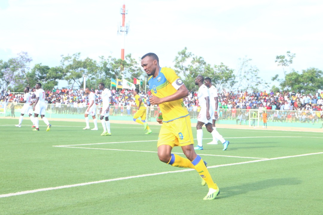 Tuyisenge Jacques wari wazengereje ba Myugariro ba Guinea yaje guhoza amarira Amavubi