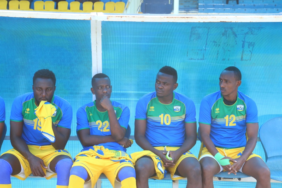 Aba bari ku ntebe y'abasimbura