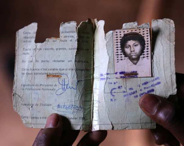 Ibyangombwa bye byagaragazaga ko ari umukinnyi w'amagare ni uku bisa nyuma y'imyaka 27