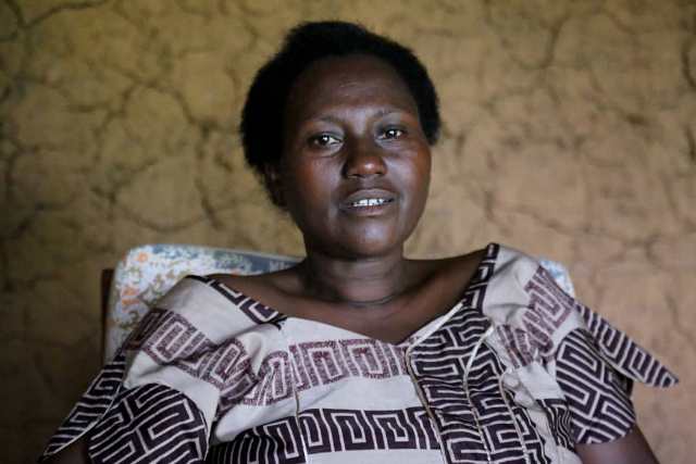 Mukankwaya Marie Jeanne akeneye umugira neza wamuha igare ryo kugendaho