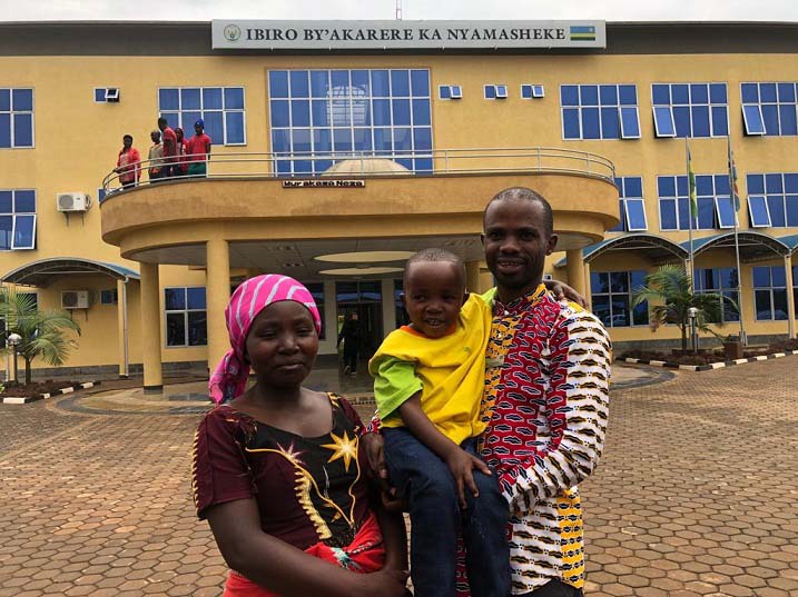 Niyonkuru na Nyina umubyara asubiye mu karere avukamo 