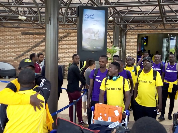 Abakinnyi bamukura basesekara ku kibuga