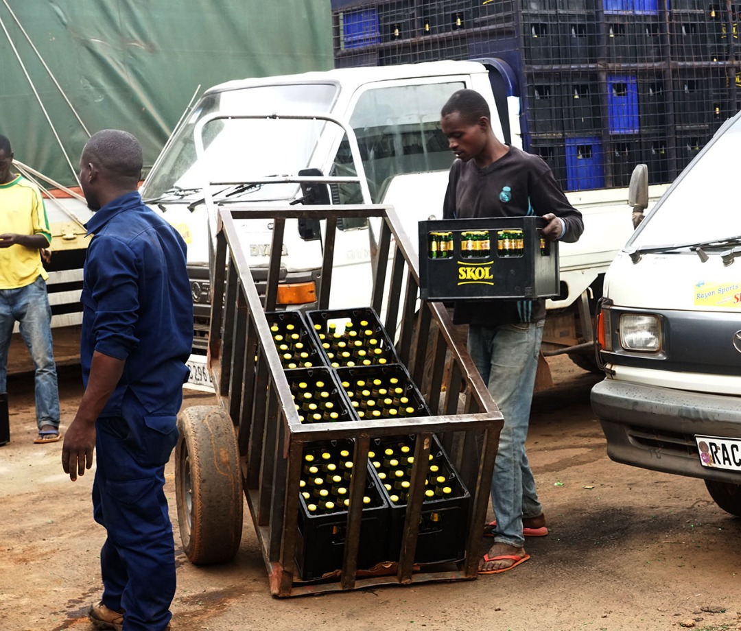 Inzoga zizanywebwa kuri Noheli zo zatangiye kugurwa