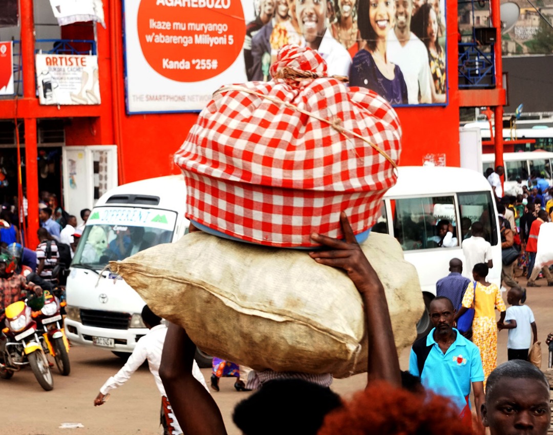 Hari abahahira abantu benshi kandi bakabyitwarira