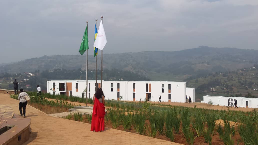 Iri ni ishuri mpuzamahanga kugeza ubu rikaba rifite abanyeshuri 24 baturuka hirya no hino