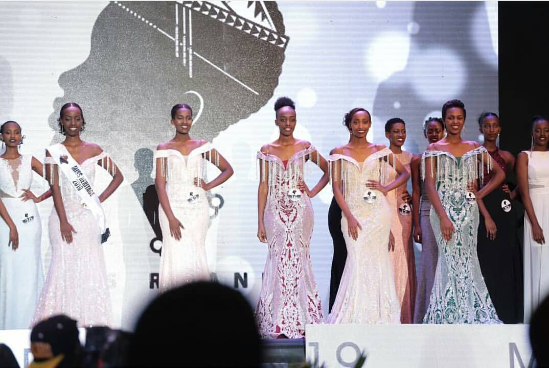 Batanu bageze kuri Finali bamaze kwambara amakanzu yihariye