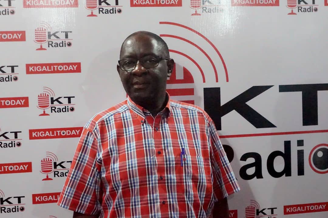 Umuhanzi Alain Muku ngo umuziki nyarwanda niwo wagera kure