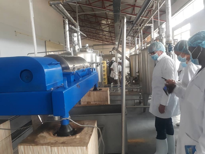 Ambasaderi wa Amerika mu mishinga ya UN, yasuye uruganda rwa Koperative Rugali Agro Processing