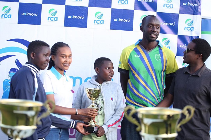 Ndera Girls Cricket Club yegukanye shampiyona mu cyiciro cya kabiri mu bagore