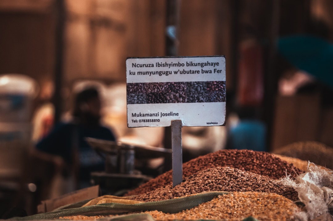 Ibi bishyimbo ntibikeneye umuvugizi, birivugira