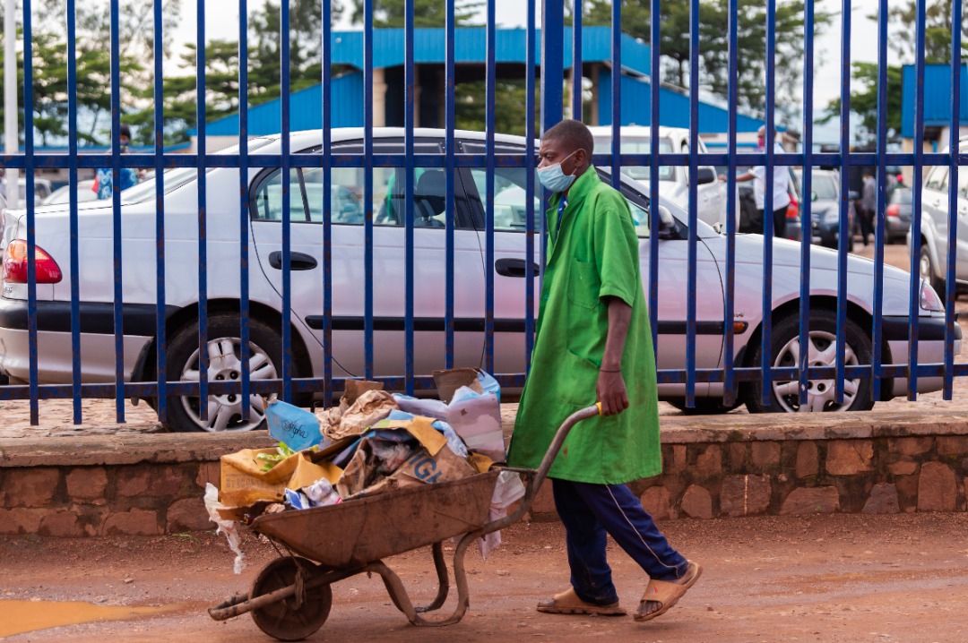 Nanjye ndi gufasha Igihugu guhangana na Coronavirus, nkiza umwanda abanyagihugu