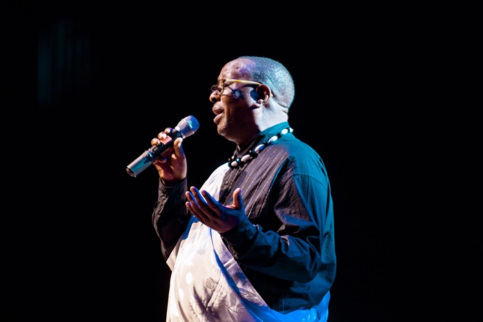 Umuhanzi Muyango yizihiye abari muri BK Arena mu ndirimbo ze nka ‘Karame Uwangabiye', ‘Sabizeze' zasusurukije abantu cyane