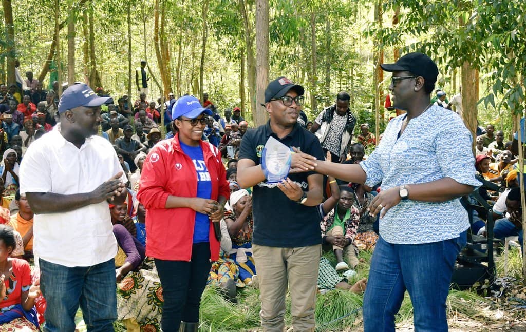 Umunyamabanga nshingwabikorwa w'uwo Murenge wa Gashenyi, Nkurunziza Jean Bosco, agaragaza imbamutima ze yavuze ibanga bakoresheje ngo bese uwo muhigo