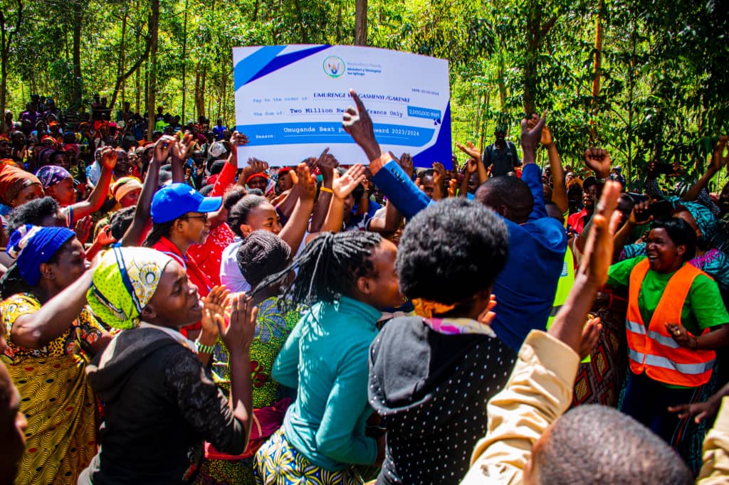 Byari ibyishimo bidasanzwe ku baturage b'Umurenge wa Gashenyi